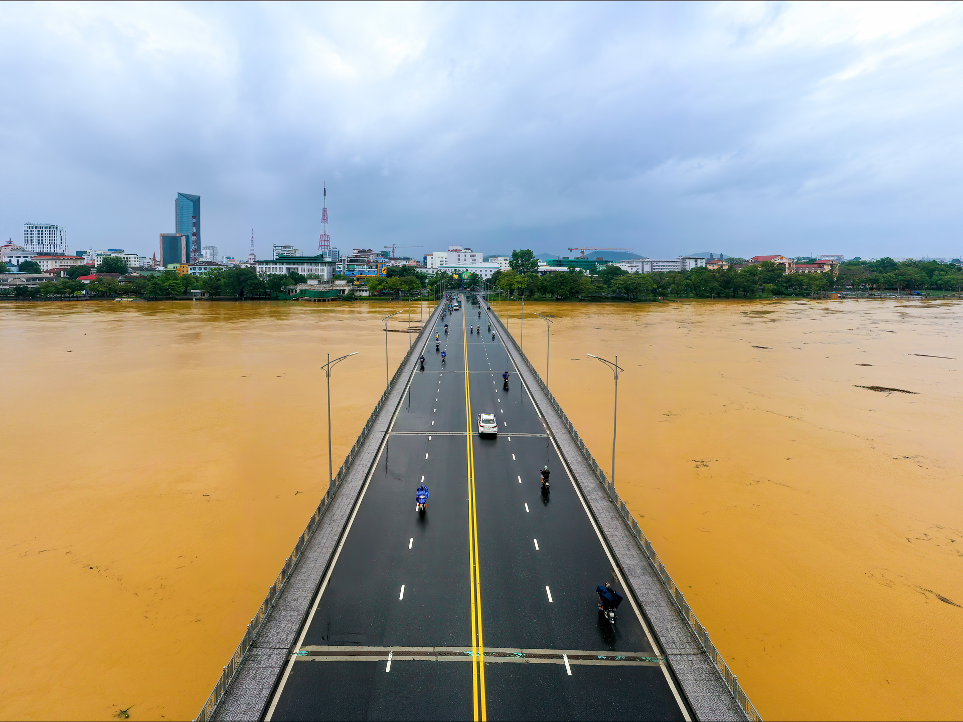 Flood Hue, October 2020